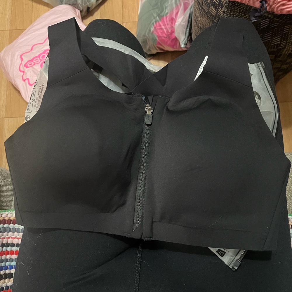 Black Zipper Front Sports Bra